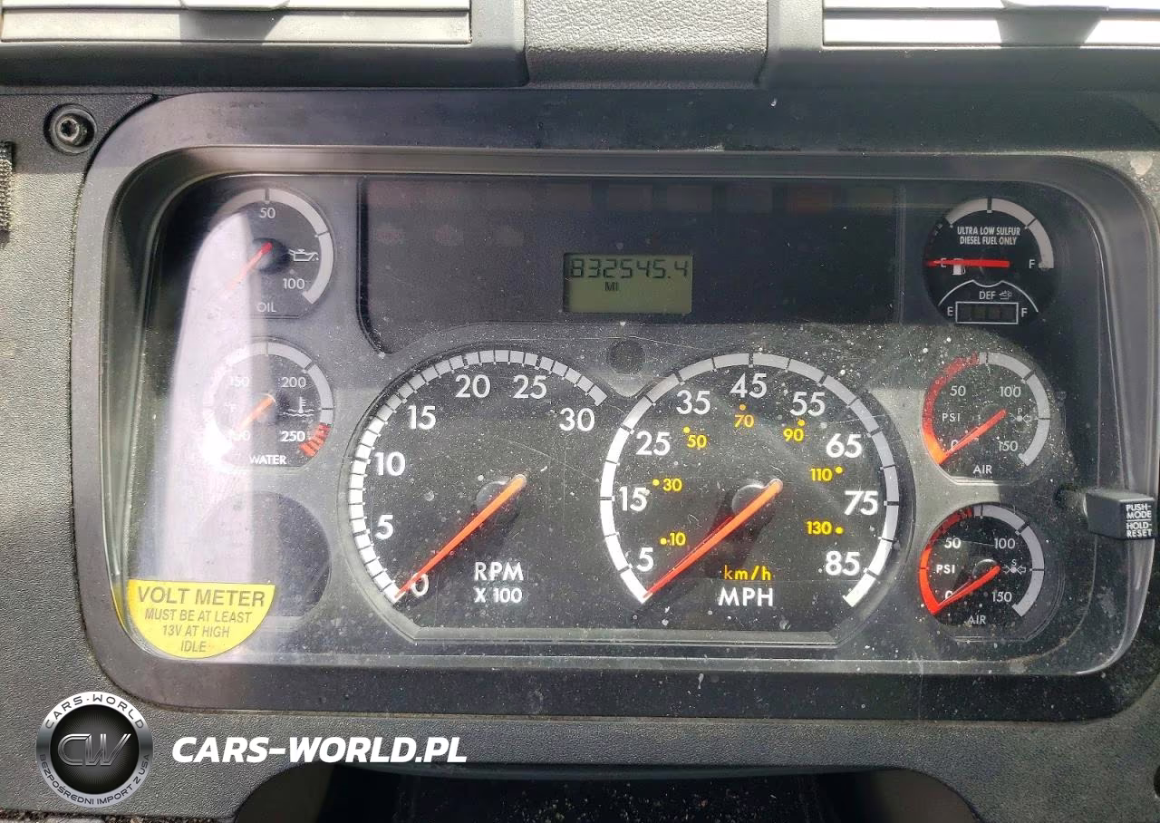 2016 Freightliner Cascadia 125 Semi Truck VIN:3AKJGLBG0GSHB0502 - 8