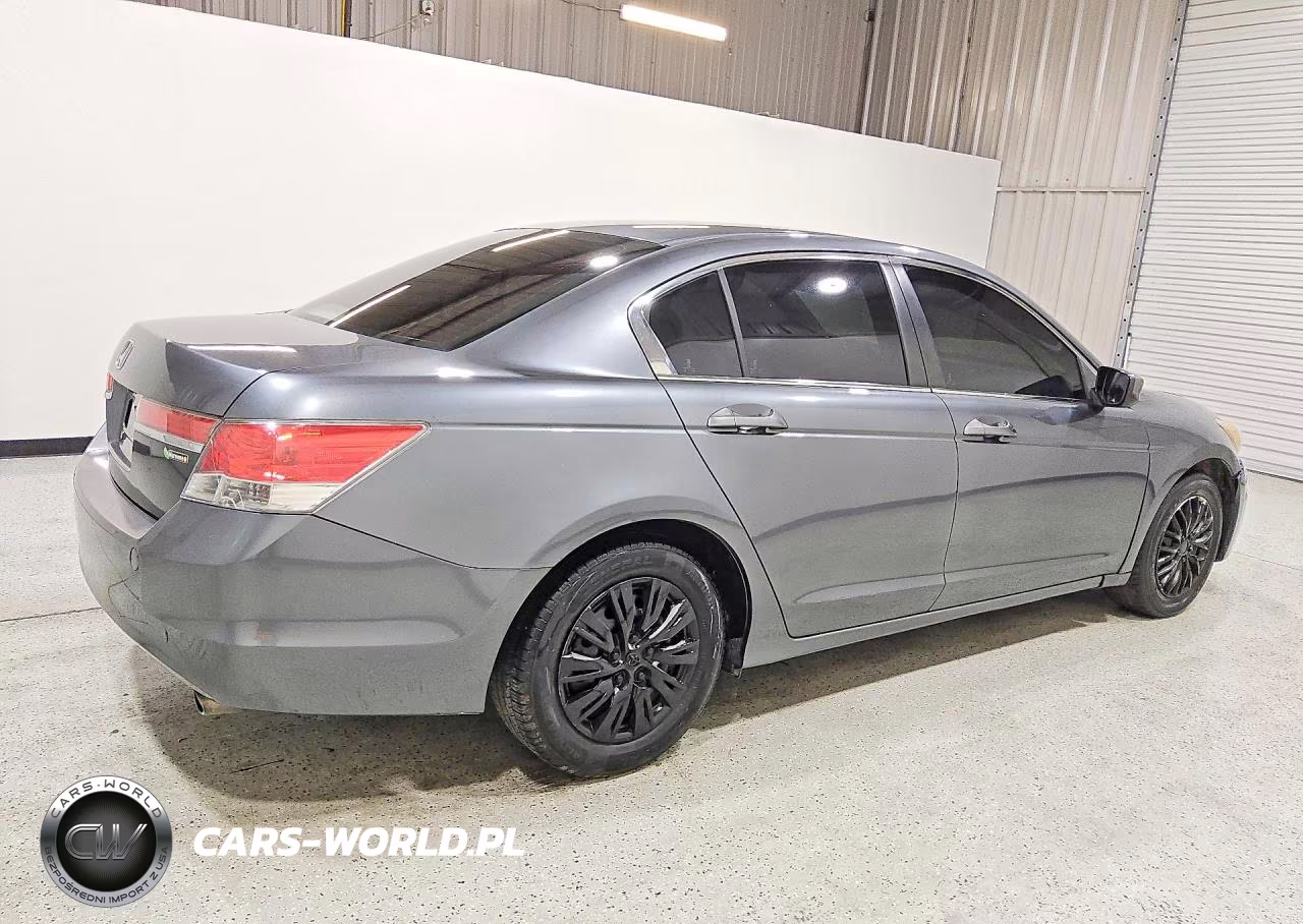 2011 Honda Accord Lx VIN:1HGCP2F30BA130039 - 3