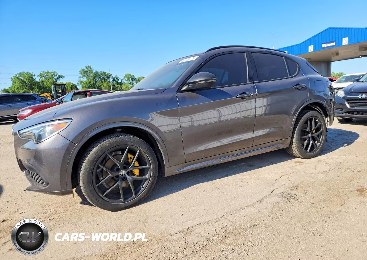 2021 Alfa Romeo Stelvio Ti – zdjęcie 1 z 13