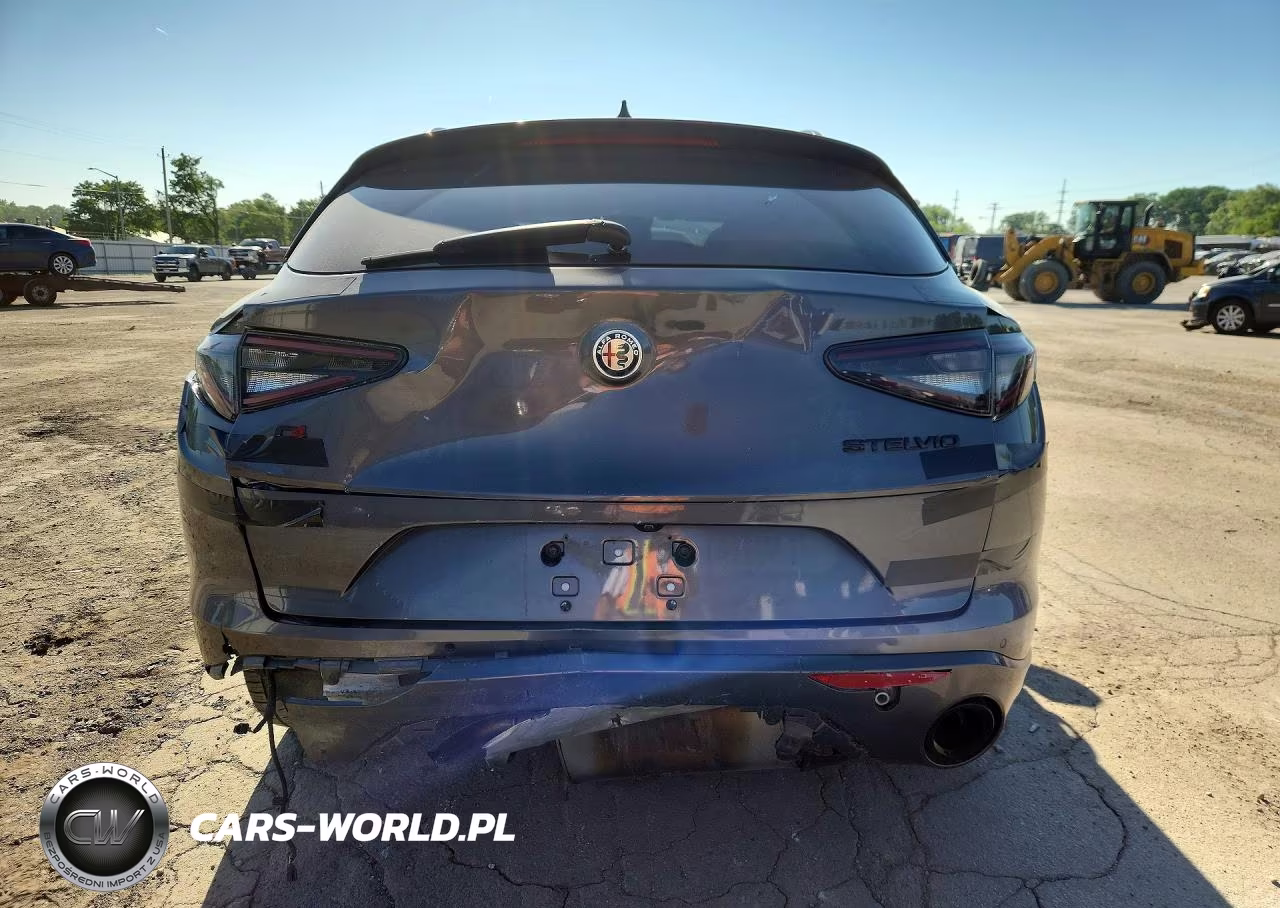 2021 Alfa Romeo Stelvio Ti VIN:ZASPAKBN5M7D02601 - 6