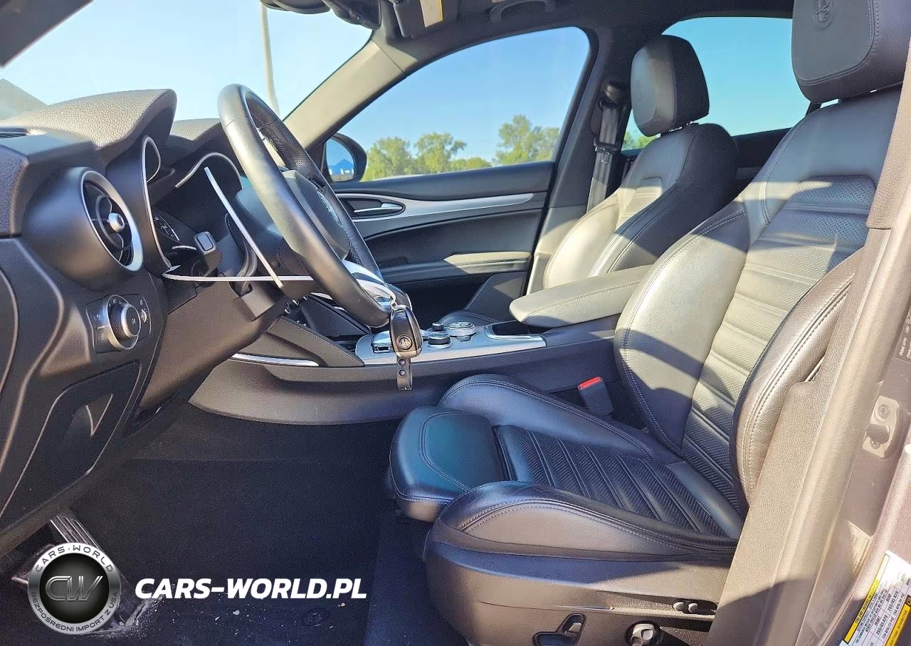 2021 Alfa Romeo Stelvio Ti VIN:ZASPAKBN5M7D02601 - 7