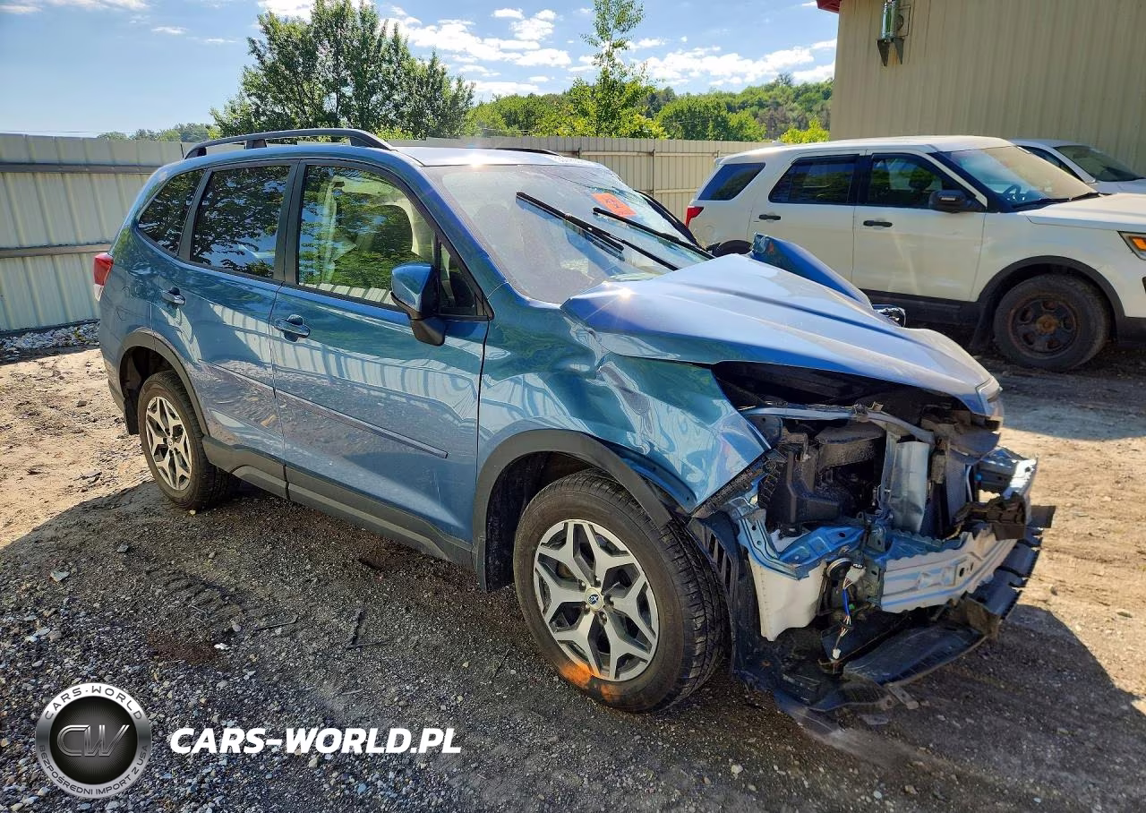 2020 Subaru Forester Premium VIN:JF2SKAJC2LH479420 - 4