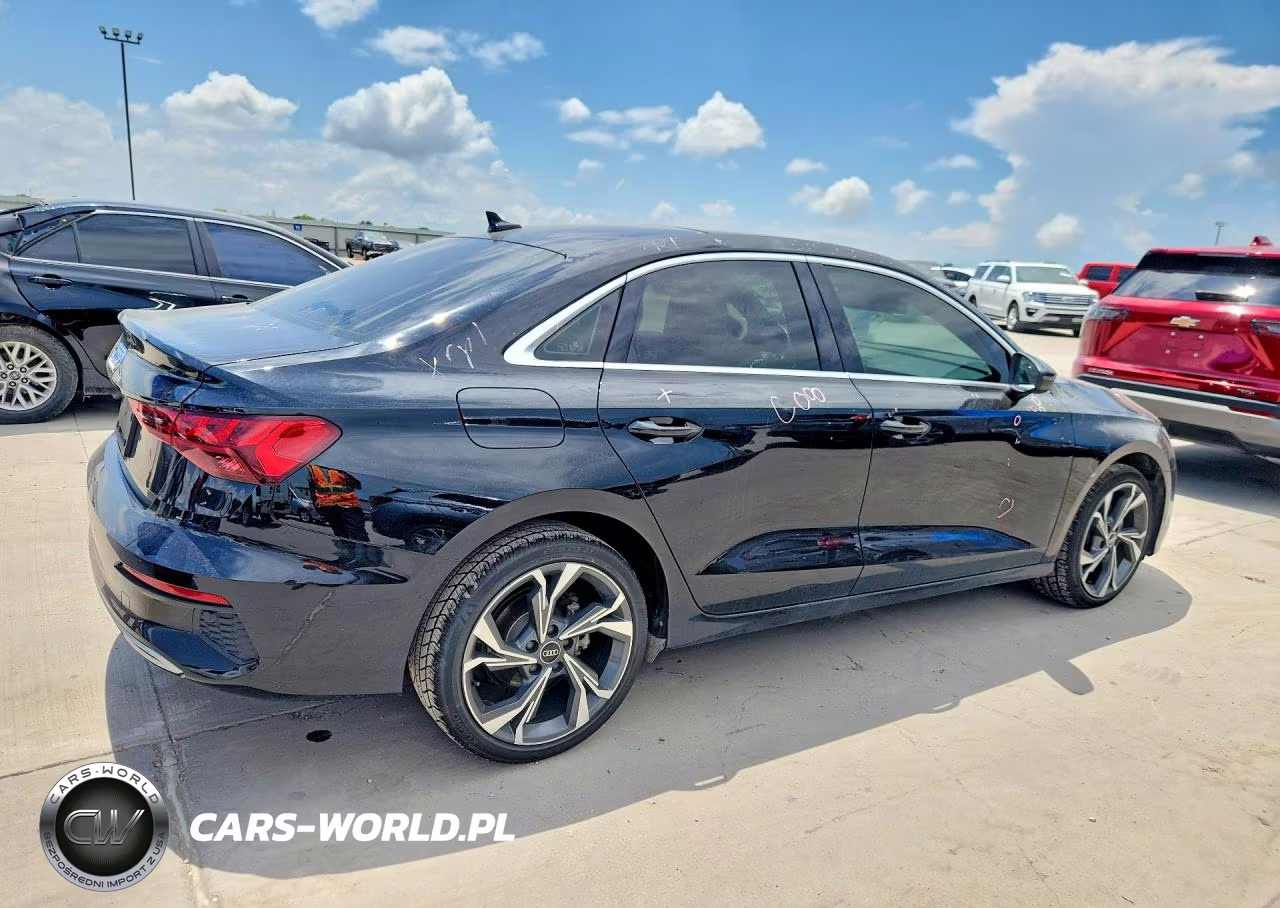 2022 Audi A3 Premium VIN:WAUAUDGY6NA084643 - 3