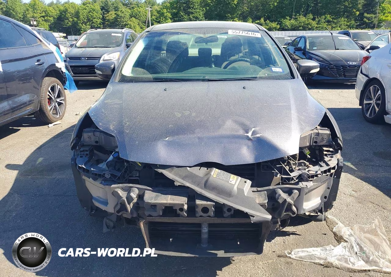 2014 Ford Focus Se VIN:1FADP3F21EL440103 - 5