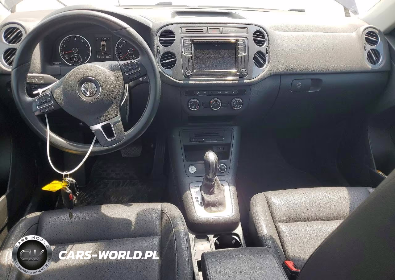 2016 Volkswagen Tiguan S VIN:WVGBV7AX8GW568465 - 8