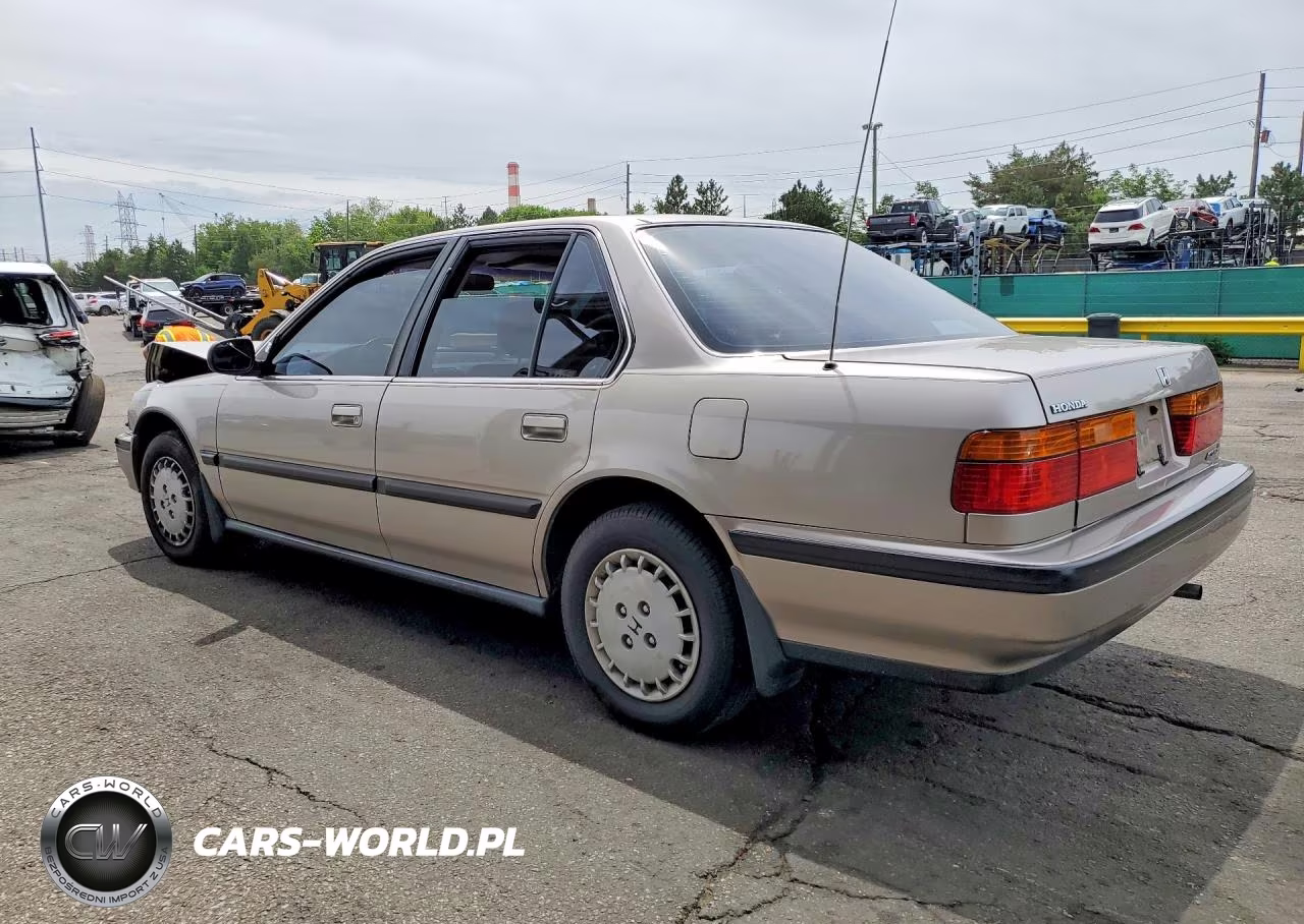 1990 Honda Accord Lx VIN:JHMCB765XLC051106 - 2