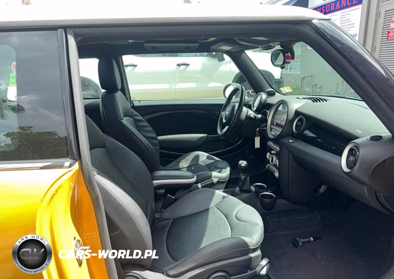 2007 Mini Cooper S VIN:WMWMF73537TT86015 - 5