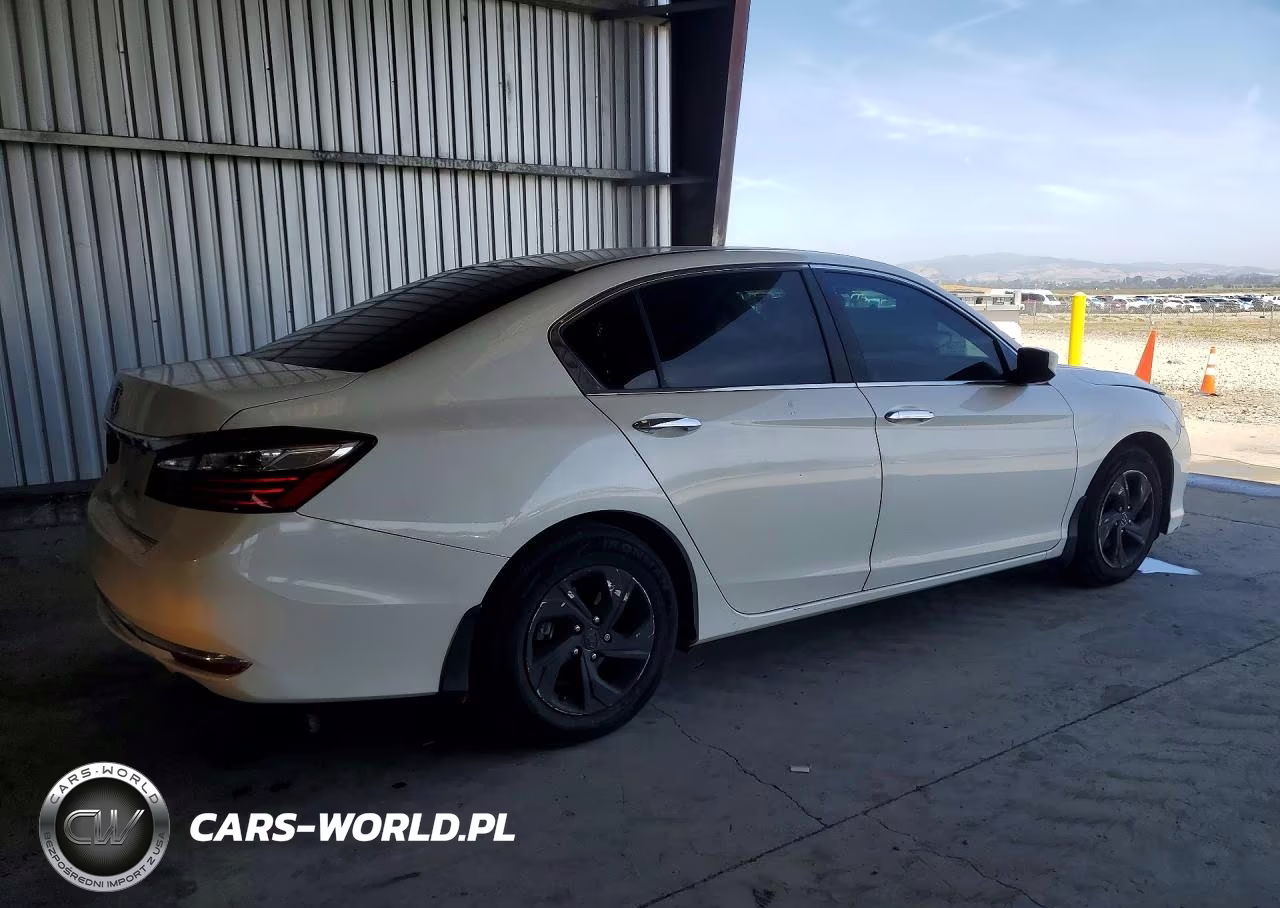 2017 Honda Accord Lx VIN:1HGCR2F35HA093279 - 3