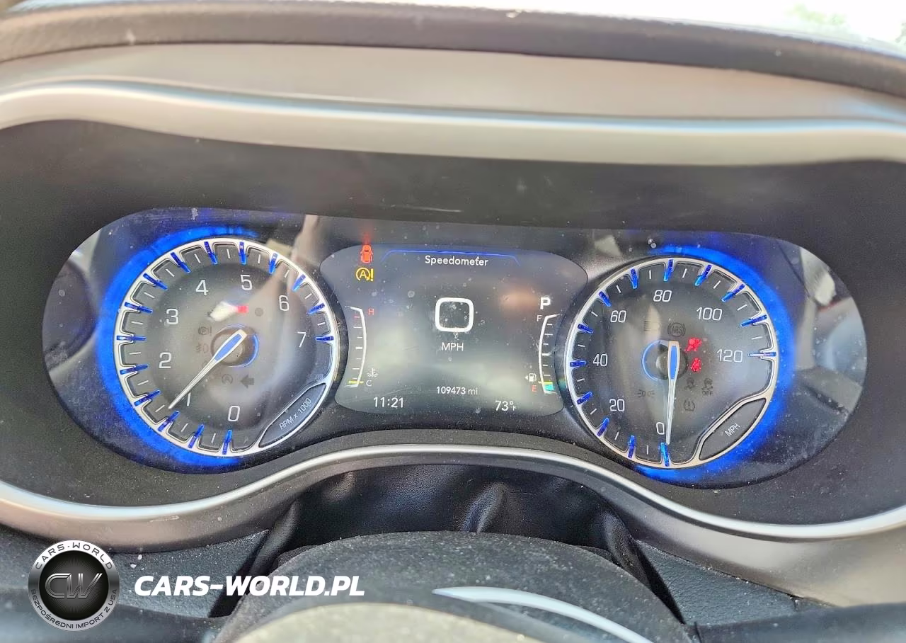 2022 Chrysler Pacifica Touring L VIN:2C4RC1BG7NR138484 - 9