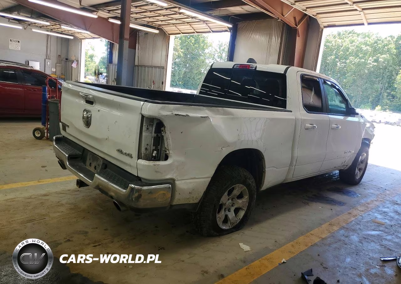 2020 Ram 1500 Big Horn VIN:1C6SRFBT5LN145199 - 3