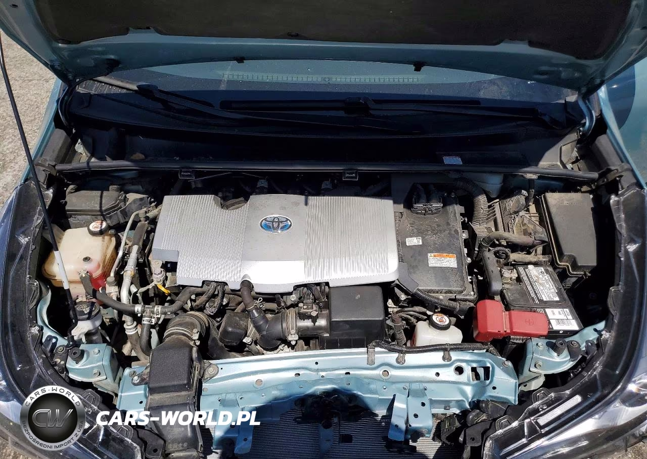 2020 Toyota Prius Le Awd-E VIN:JTDL9RFU5L3019387 - 11