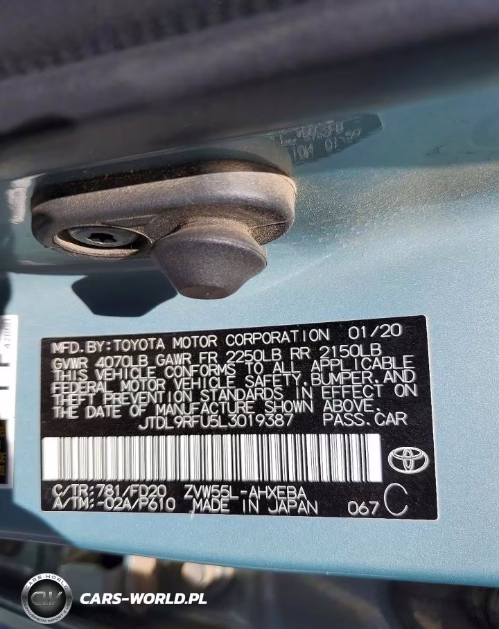 2020 Toyota Prius Le Awd-E VIN:JTDL9RFU5L3019387 - 13