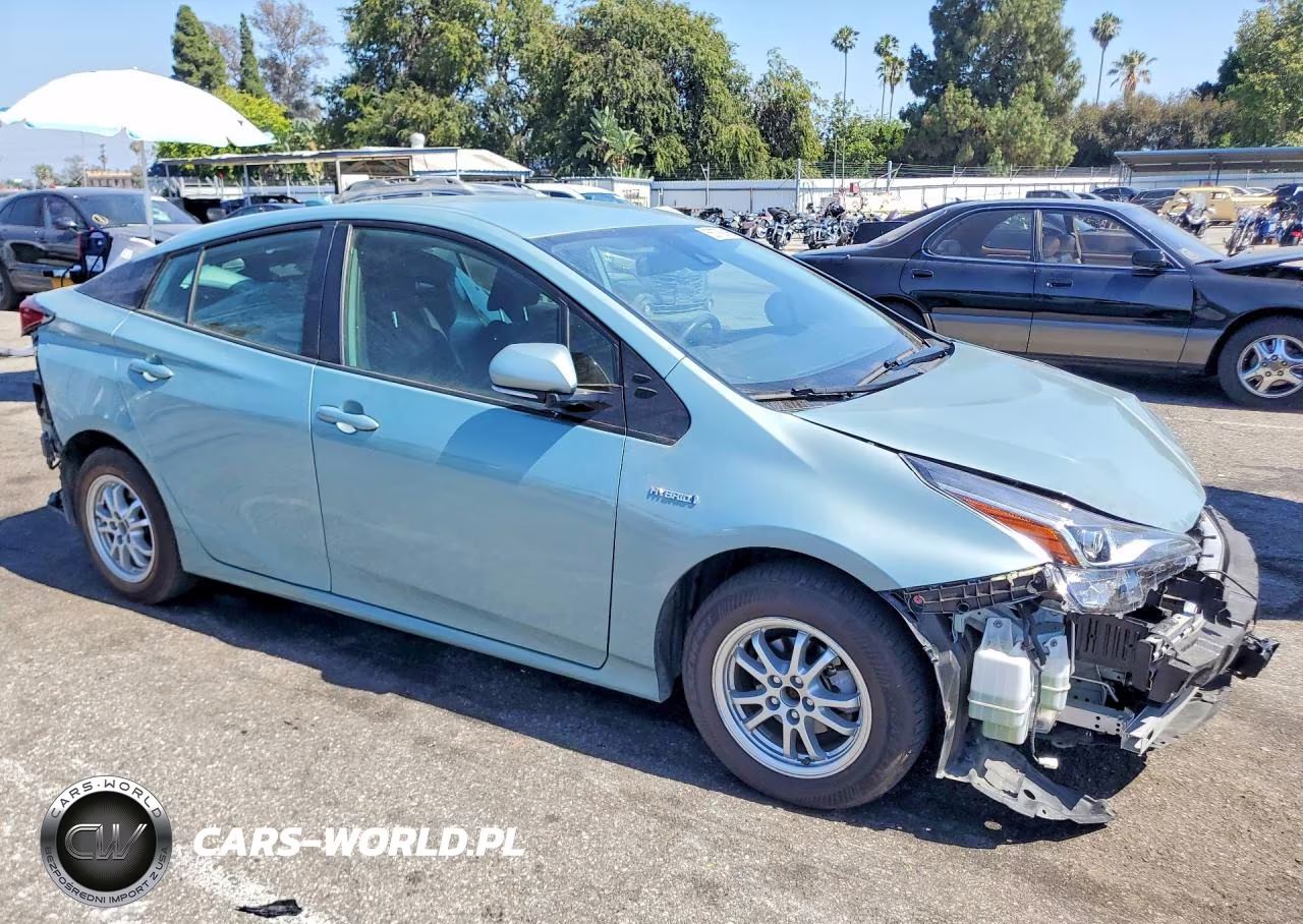2020 Toyota Prius Le Awd-E VIN:JTDL9RFU5L3019387 - 4
