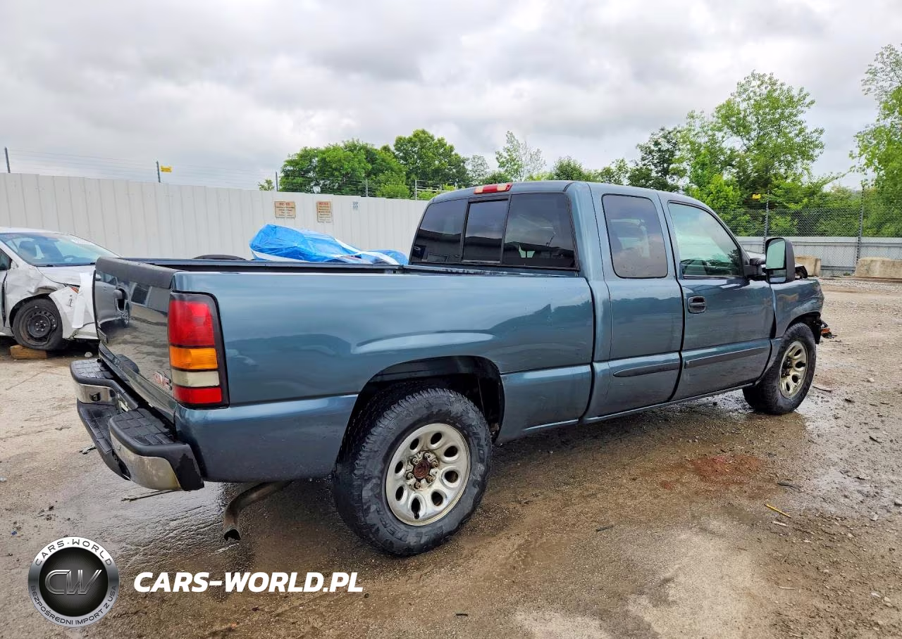 2007 GMC New Sierra C1500 Classic VIN:1GTEC19V07Z157826 - 3