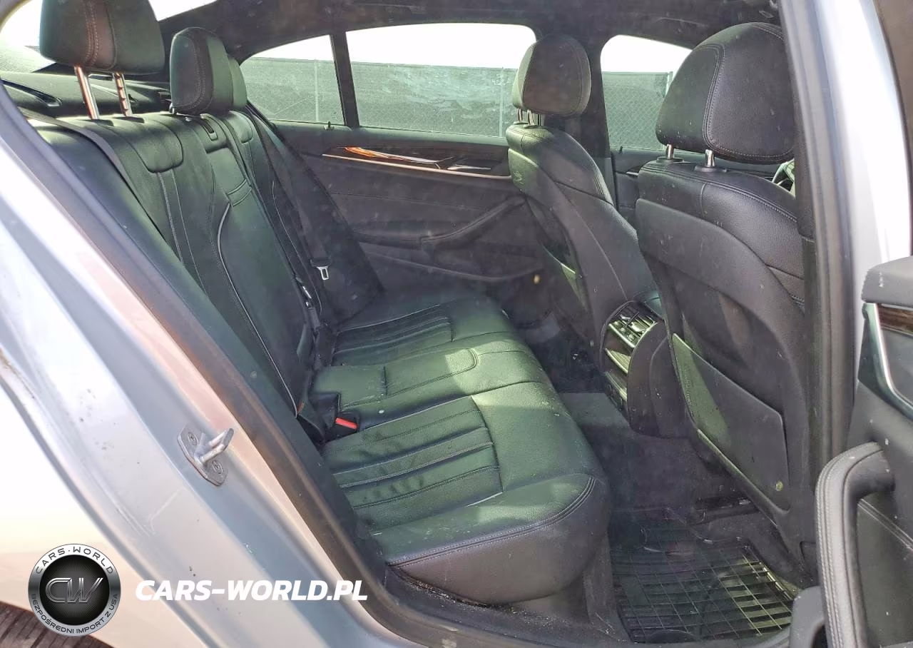 2019 BMW 530 Xi VIN:WBAJA7C56KG909921 - 10