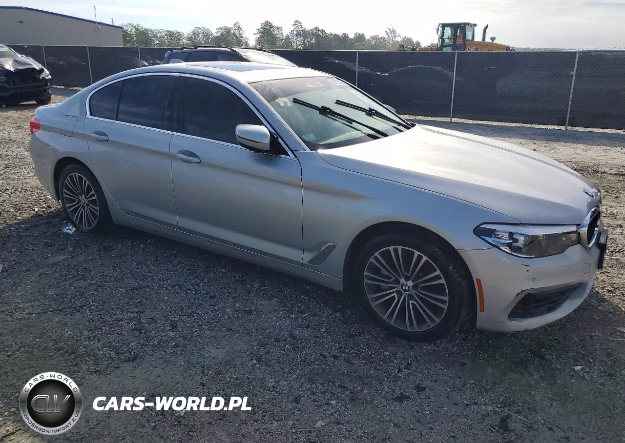 2019 BMW 530 Xi VIN:WBAJA7C56KG909921 - 4