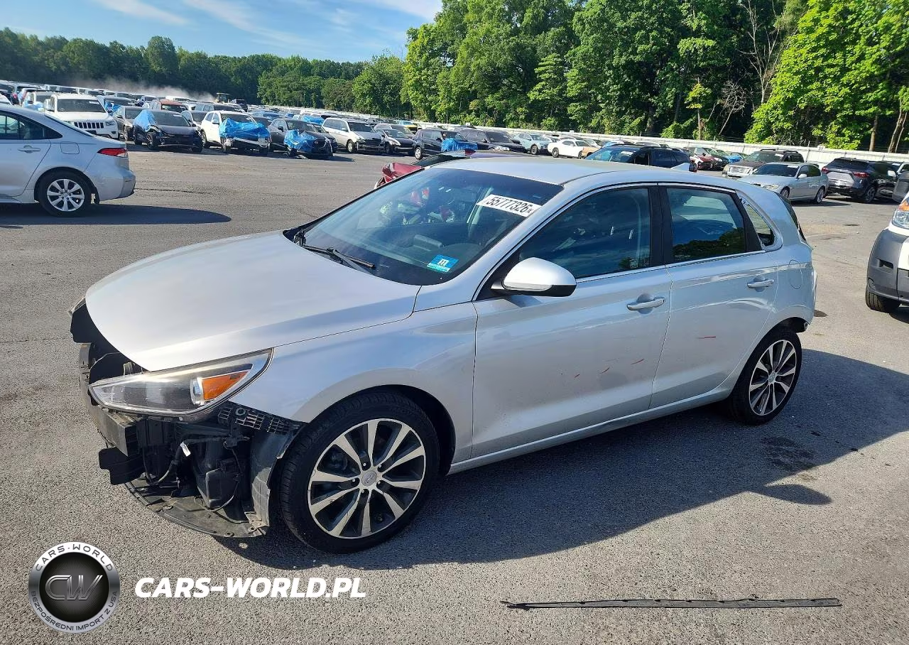 2018 Hyundai Elantra Gt Base – zdjęcie 1 z 13