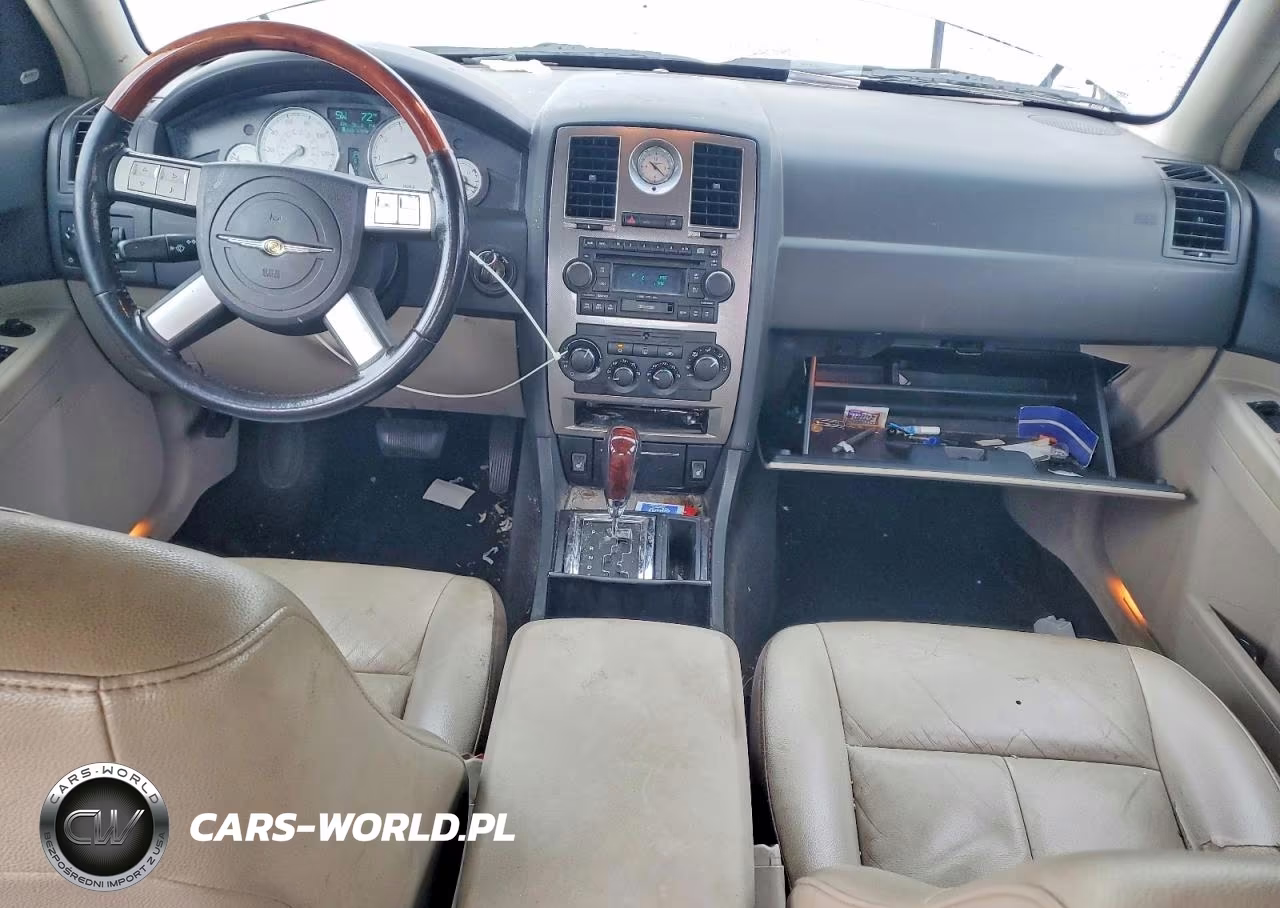 2006 Chrysler 300 Touring VIN:2C3KA53G66H102102 - 8