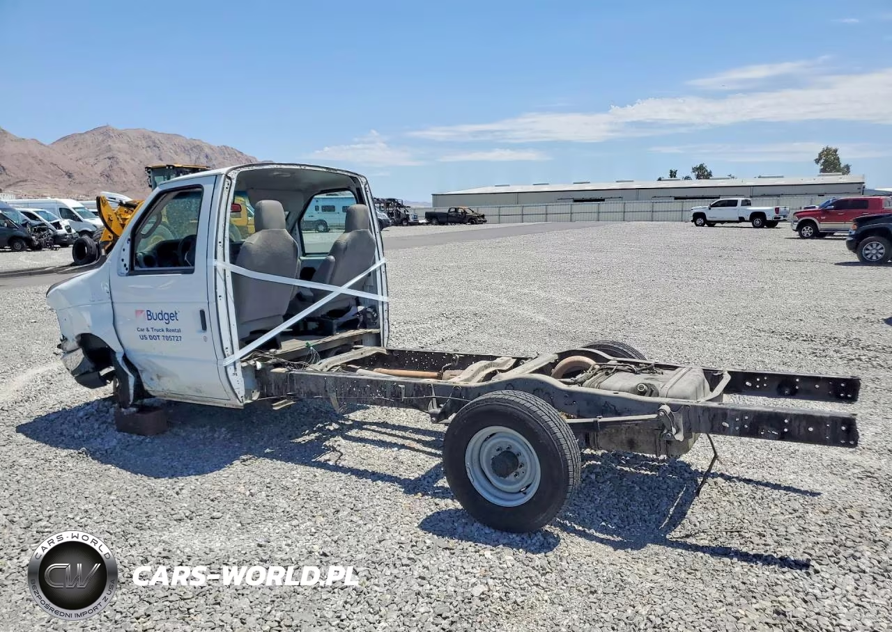2017 Ford Econoline E350 Super Duty Cutaway Van VIN:1FDWE3F61HDC65633 - 2