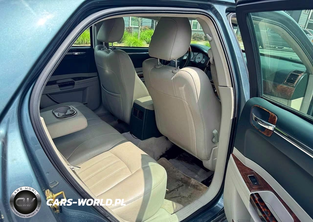 2006 Chrysler 300 C VIN:2C3KA63H26H117663 - 6