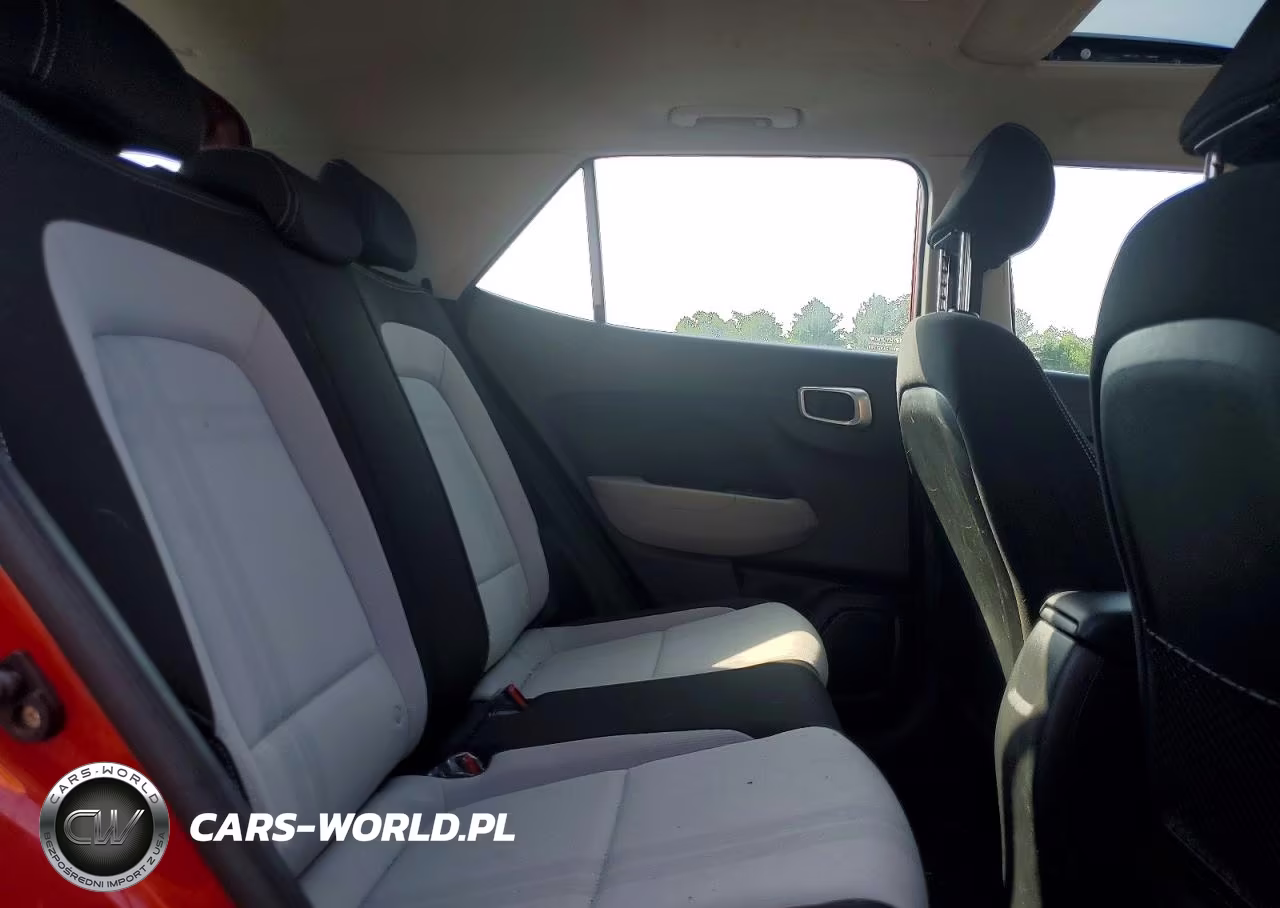 2022 Hyundai Venue Sel VIN:KMHRC8A39NU186946 - 10