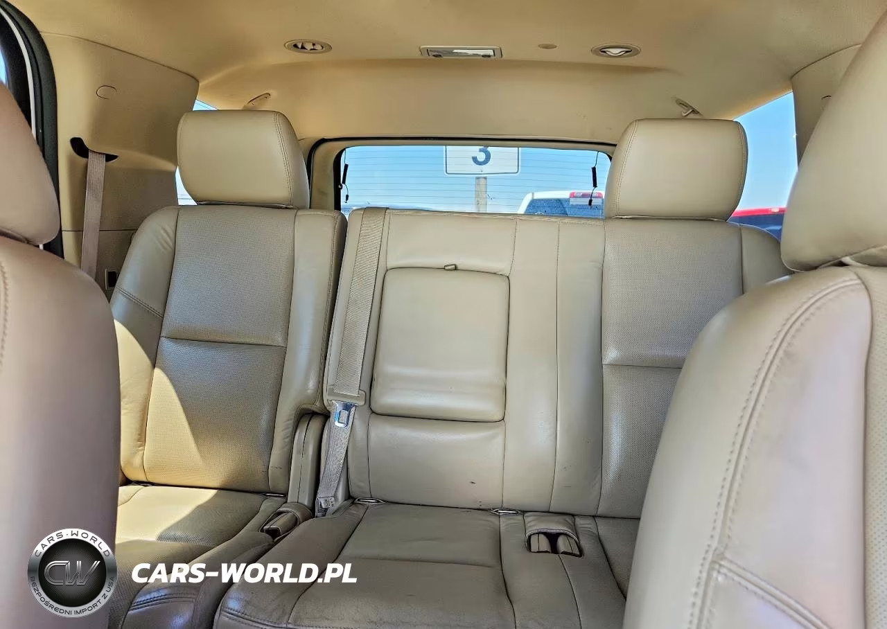 2011 Cadillac Escalade Luxury VIN:1GYS3BEF4BR157905 - 10