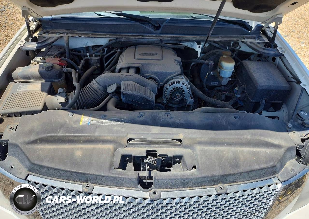 2011 Cadillac Escalade Luxury VIN:1GYS3BEF4BR157905 - 12