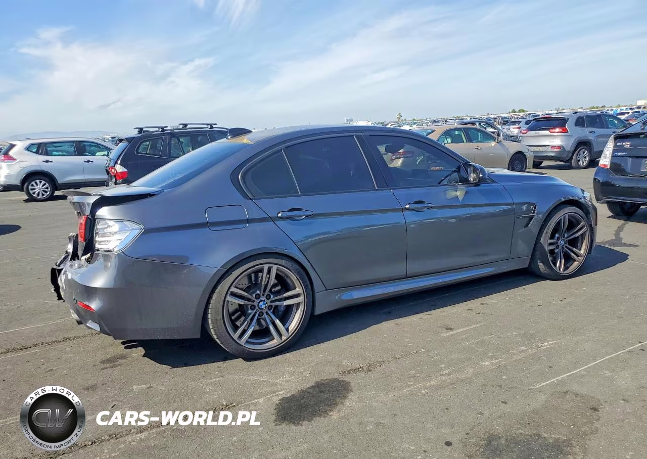 2015 BMW M3 VIN:WBS3C9C53FP805659 - 3