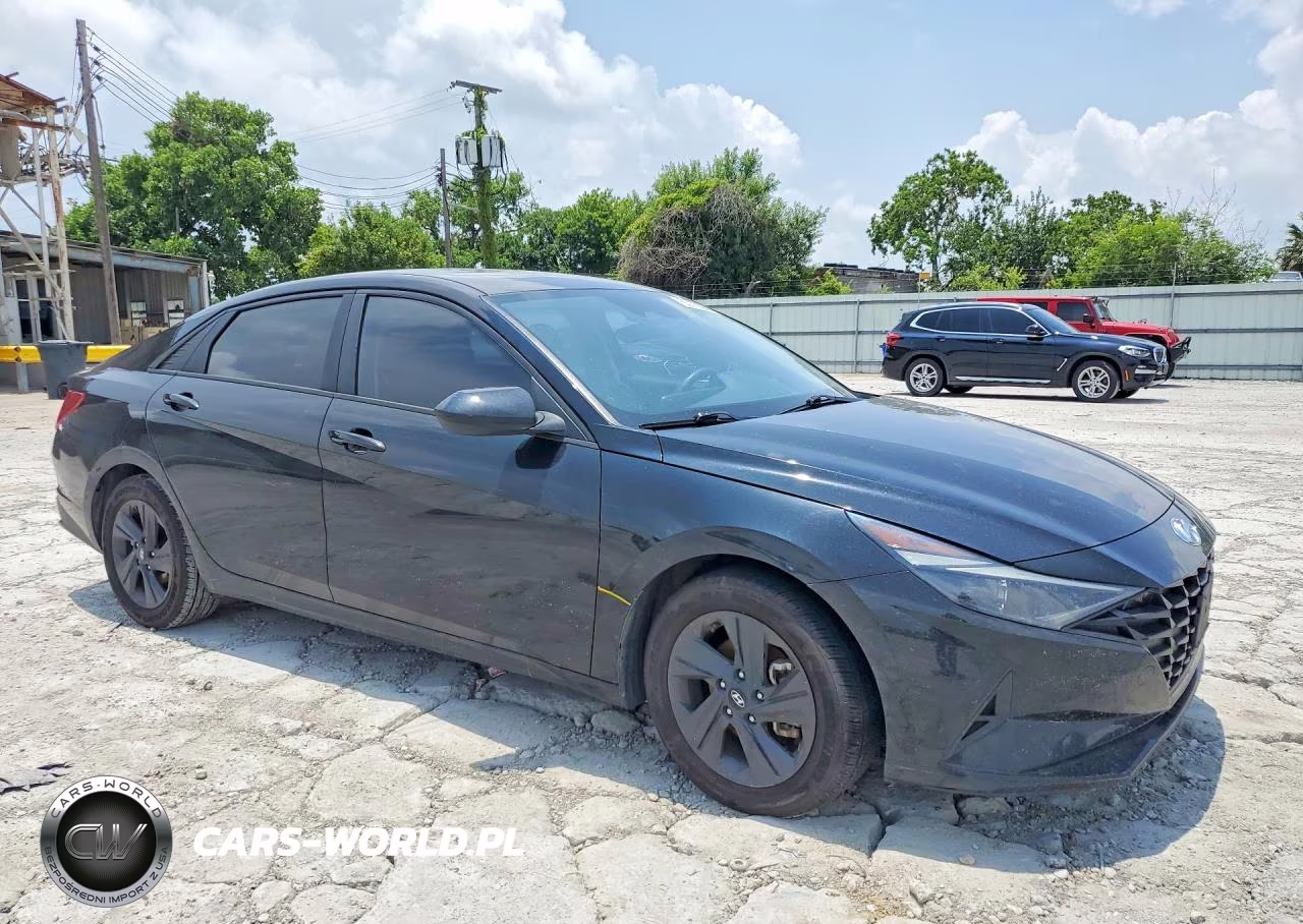 2023 Hyundai Elantra Sel VIN:KMHLM4AG2PU605429 - 4