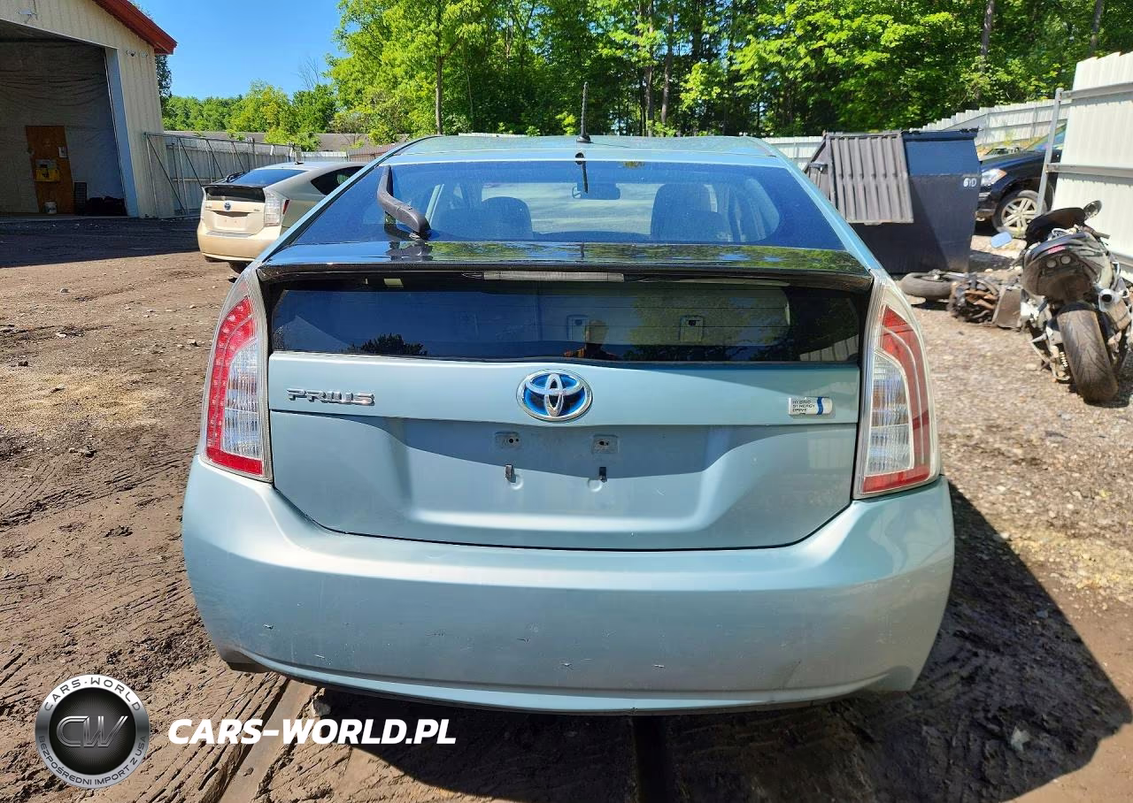 2014 Toyota Prius Two VIN:JTDKN3DU6E1834624 - 6