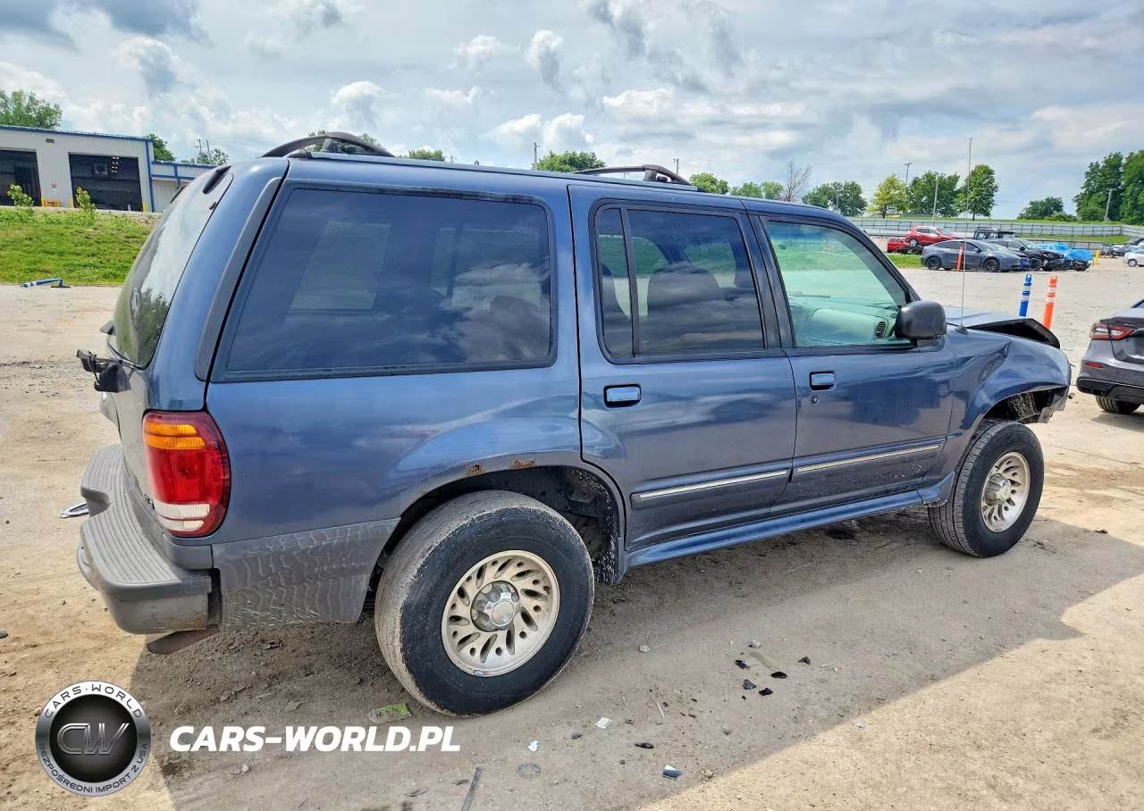 2000 Ford Explorer Xls VIN:1FMDU72X8YUA54526 - 3
