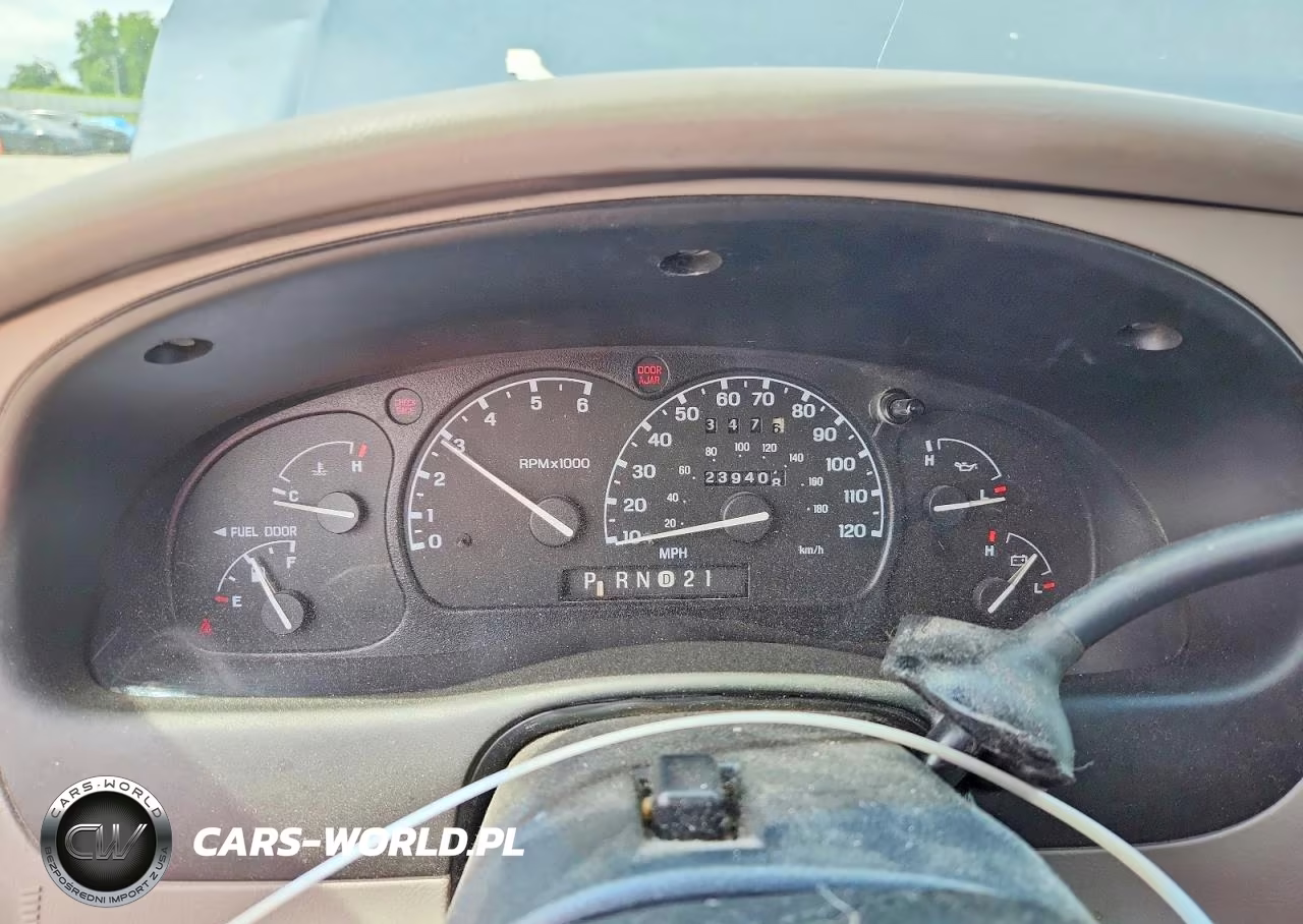 2000 Ford Explorer Xls VIN:1FMDU72X8YUA54526 - 9