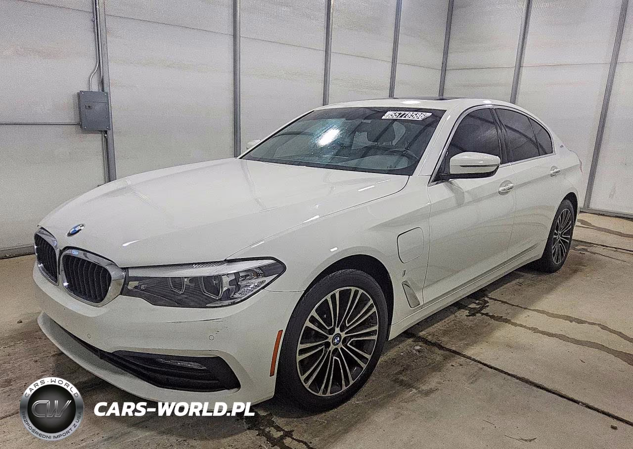 2018 BMW 530E – zdjęcie 1 z 12