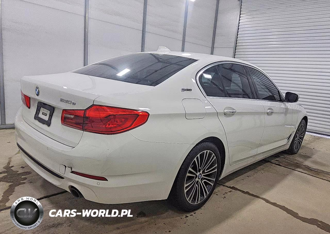 2018 BMW 530E VIN:WBAJA9C59JB033255 - 3