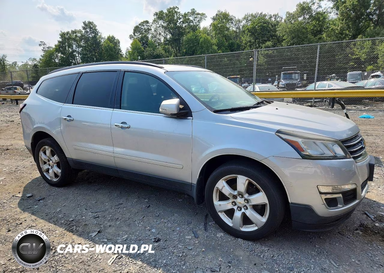 2017 Chevrolet Traverse Lt VIN:1GNKVGKD1HJ239623 - 4