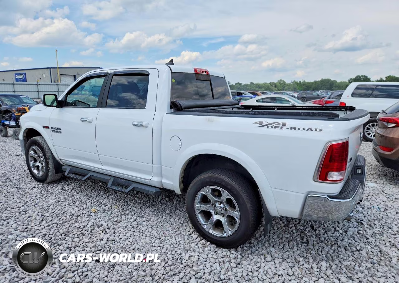 2018 Ram 1500 Laramie VIN:1C6RR7NM9JS249038 - 2
