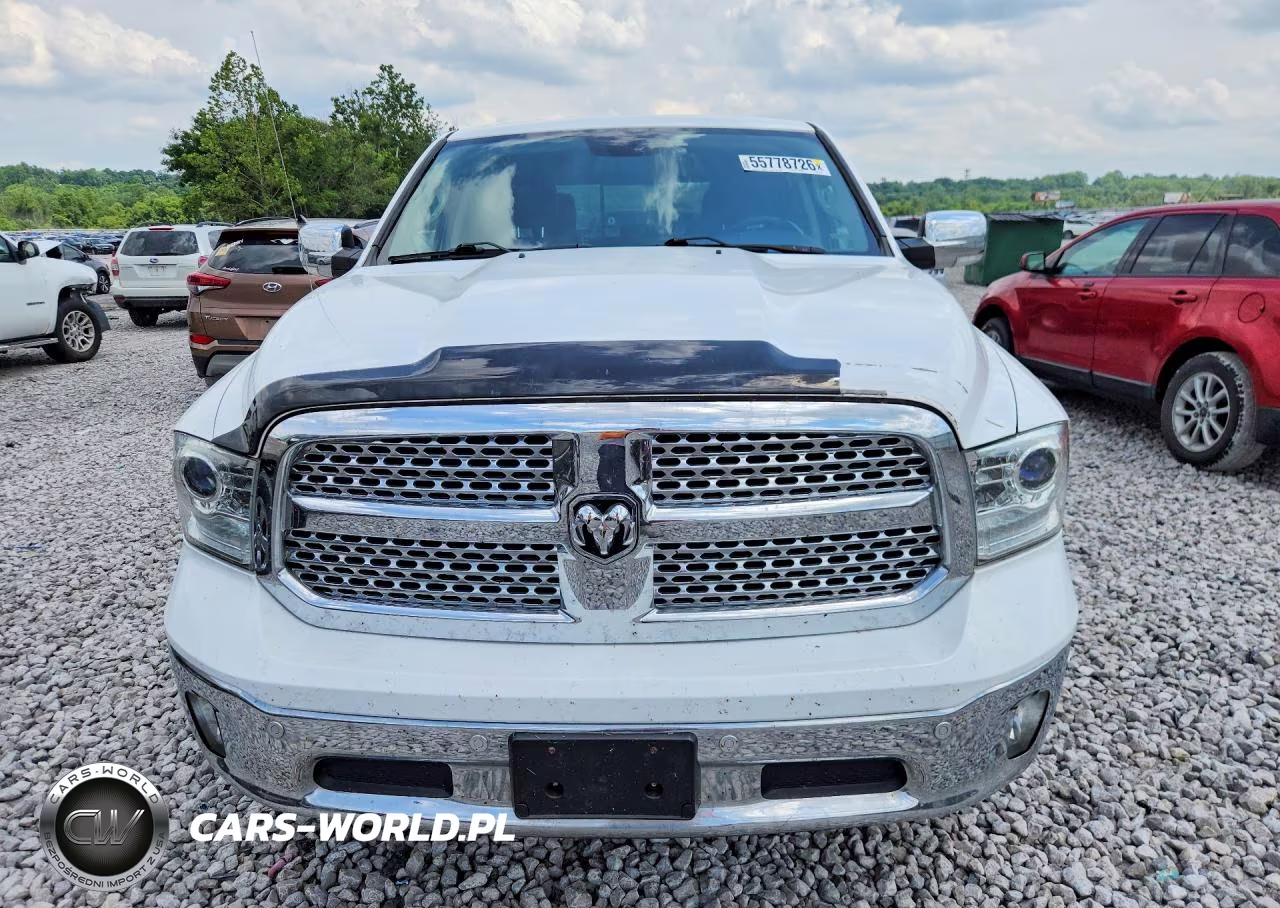 2018 Ram 1500 Laramie VIN:1C6RR7NM9JS249038 - 5