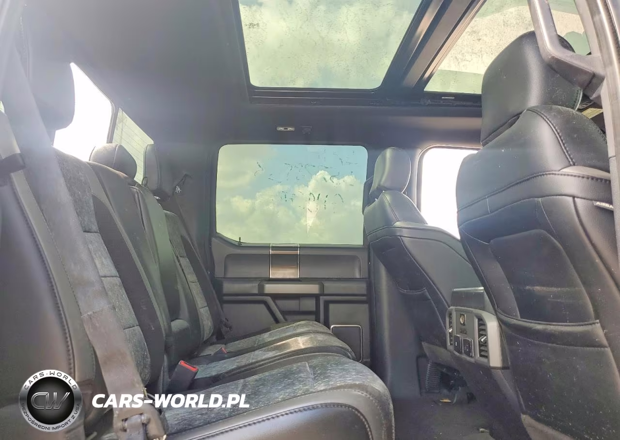 2019 Ford F150 Raptor VIN:1FTFW1RG7KFB28069 - 10