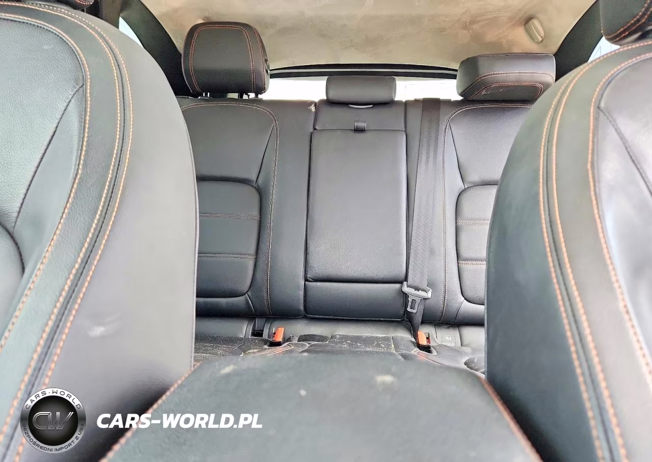 2019 Jaguar F-Pace Prestige VIN:SADCK2GX8KA390322 - 10