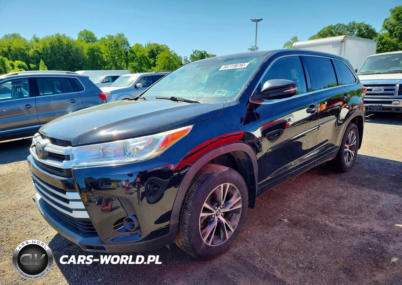 2018 Toyota Highlander Le – zdjęcie 1 z 13