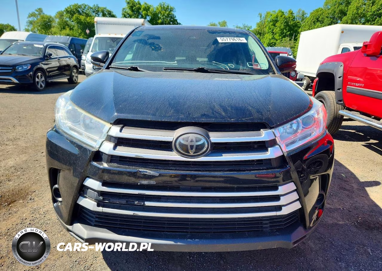 2018 Toyota Highlander Le VIN:5TDBZRFH7JS898904 - 5