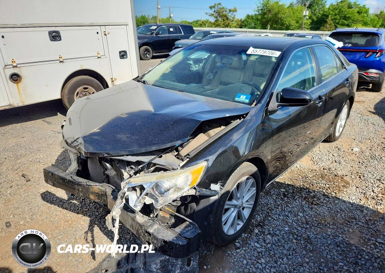 2014 Toyota Camry Xle – zdjęcie 1 z 12