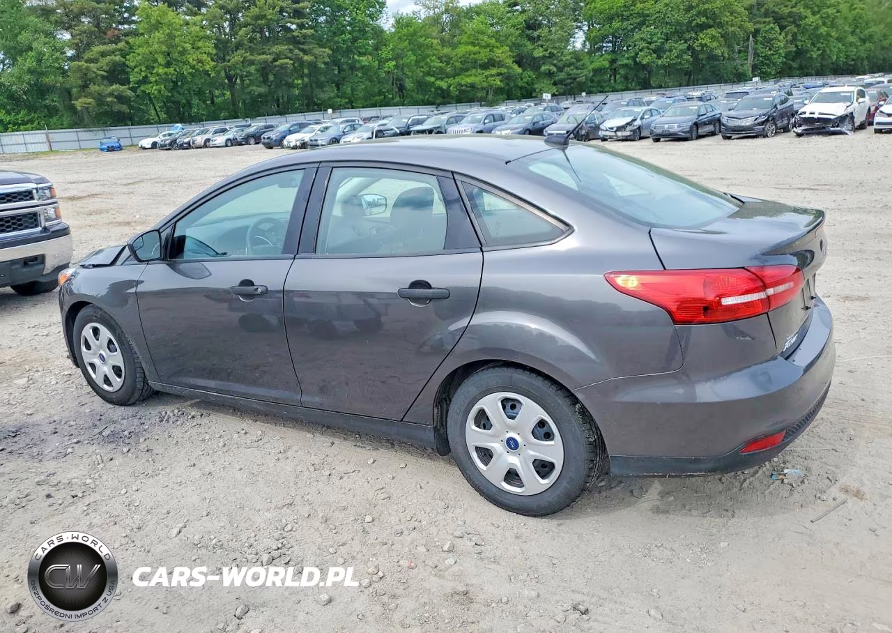 2016 Ford Focus S VIN:1FADP3E21GL219671 - 2