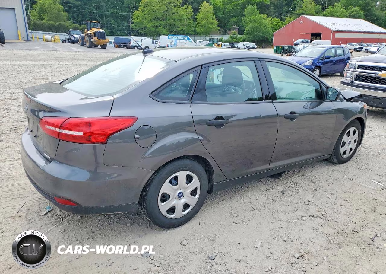 2016 Ford Focus S VIN:1FADP3E21GL219671 - 3