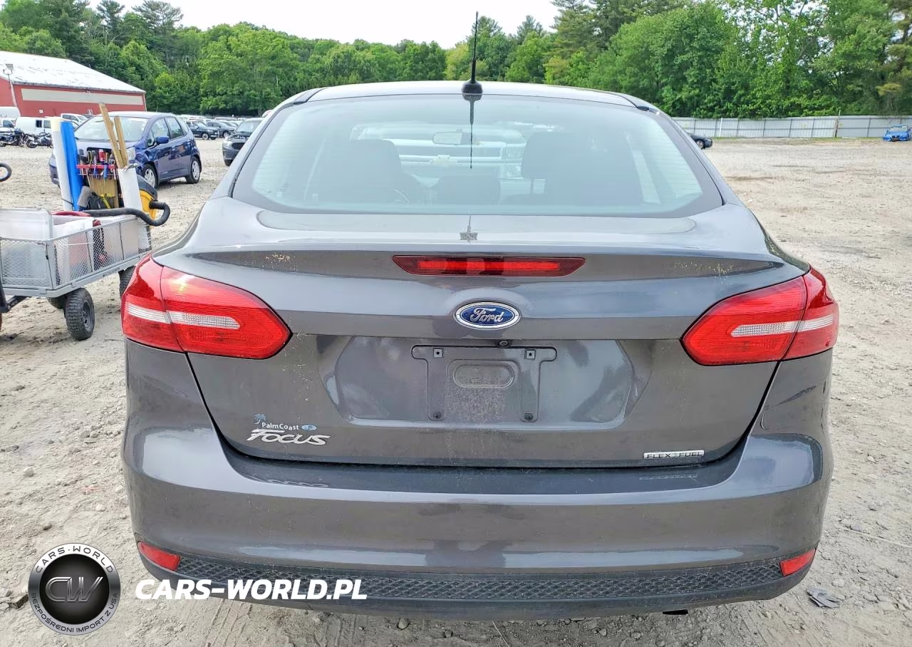 2016 Ford Focus S VIN:1FADP3E21GL219671 - 6