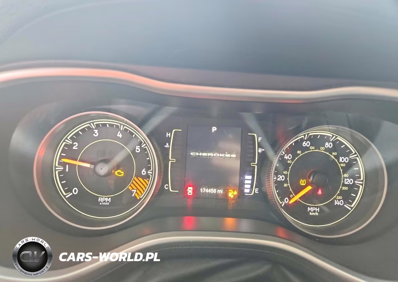 2014 Jeep Cherokee Sport VIN:1C4PJLAB1EW122724 - 9