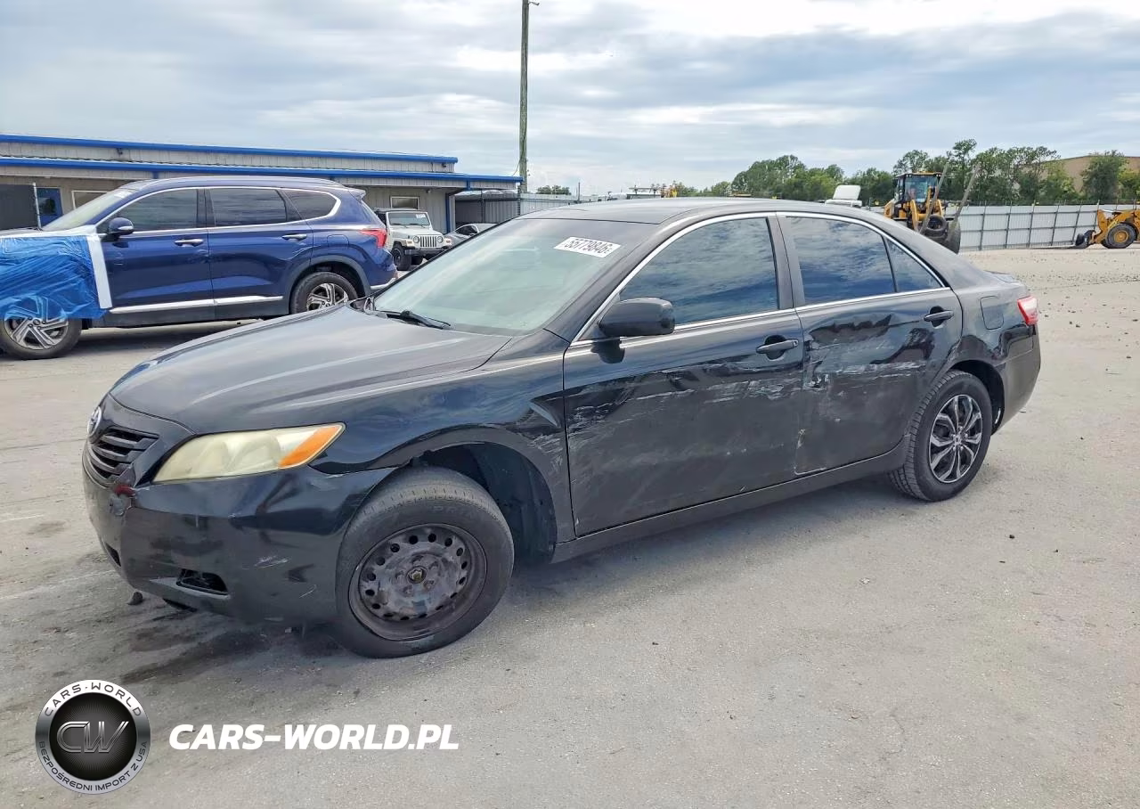 2009 Toyota Camry Le – zdjęcie 1 z 12