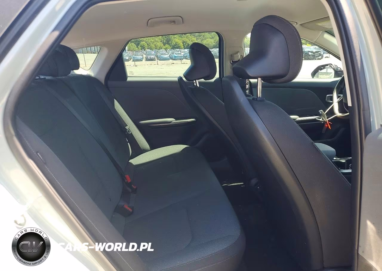 2026 Kia K4 Lxs VIN:3KPFT4DE1TE294924 - 10