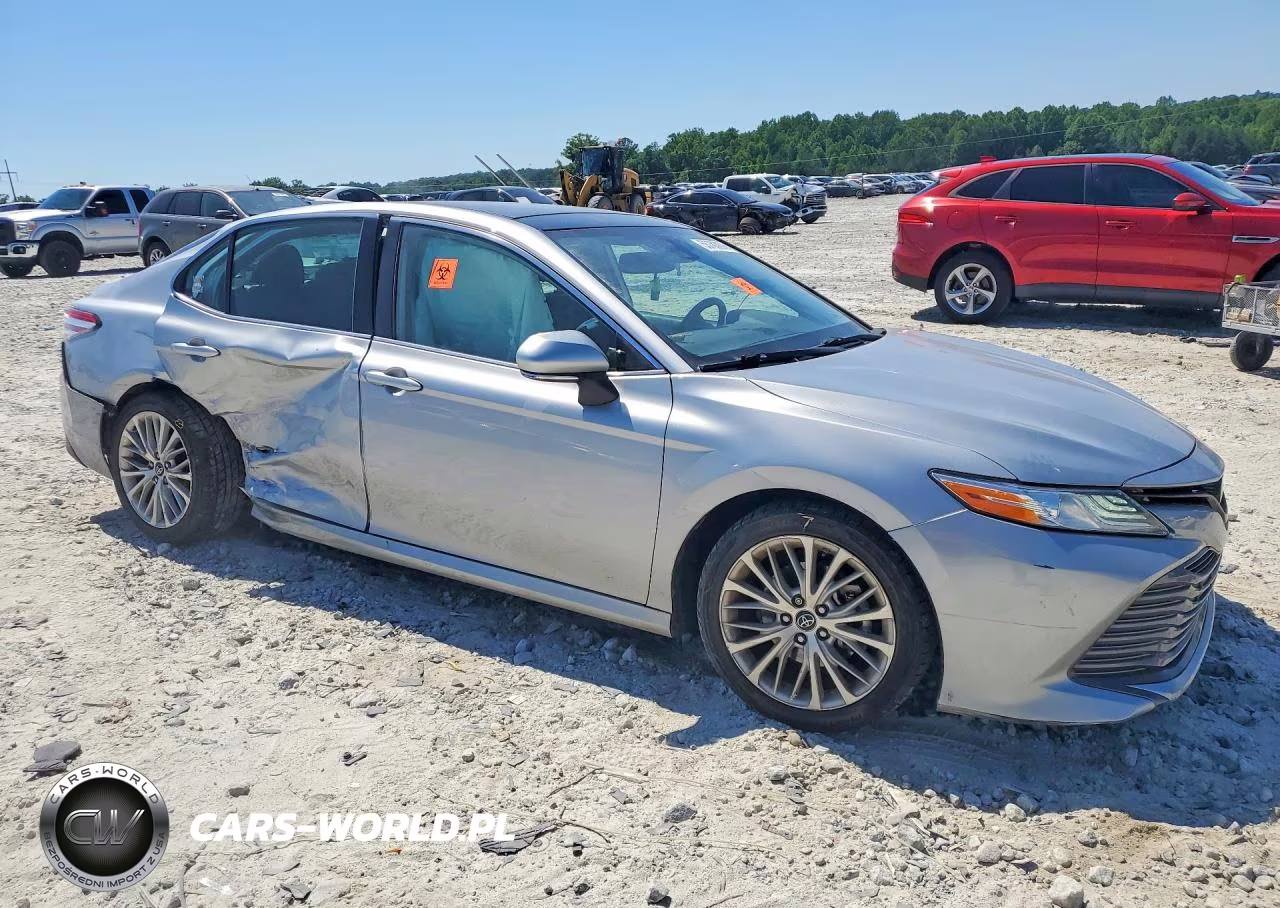 2019 Toyota Camry Xle VIN:4T1B11HKXKU298260 - 4