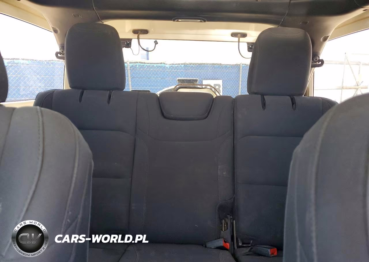2020 Jeep Wrangler Unlimited Sport VIN:1C4HJXDN8LW198309 - 10